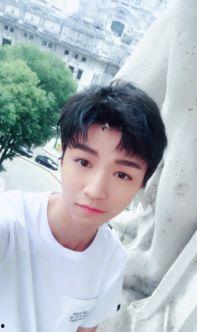 娱乐吃瓜王俊凯,娱乐圈的“吃瓜王”揭秘 第3张 娱乐吃瓜王俊凯,娱乐圈的“吃瓜王”揭秘 第3张